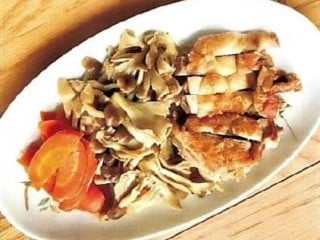 鶏とキノコの煮込み
